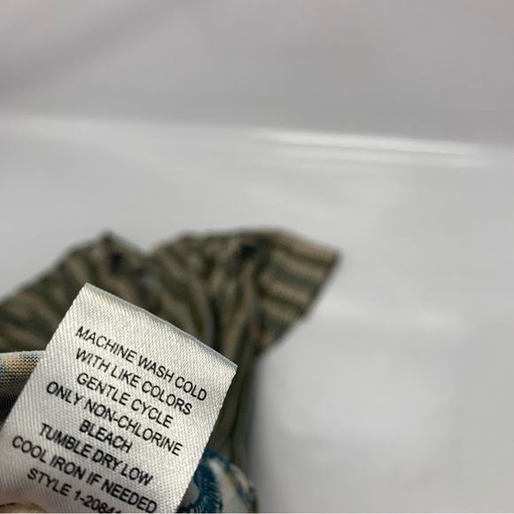 Chelsea Taylor Shift A Line Dress 2X  Geometric Green Ruffle Sleeve Below Knee O - Picture 8 of 9